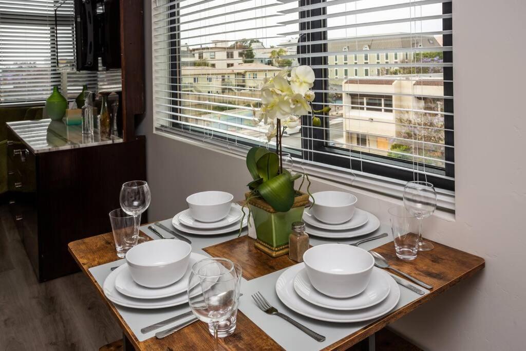 Prime Location - Awesome View -1 Bedroom Apartment 샌디에이고 외부 사진