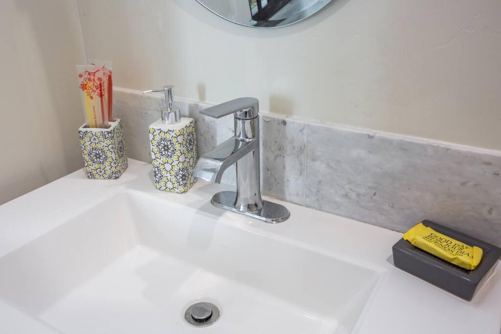 Prime Location - Awesome View -1 Bedroom Apartment 샌디에이고 외부 사진