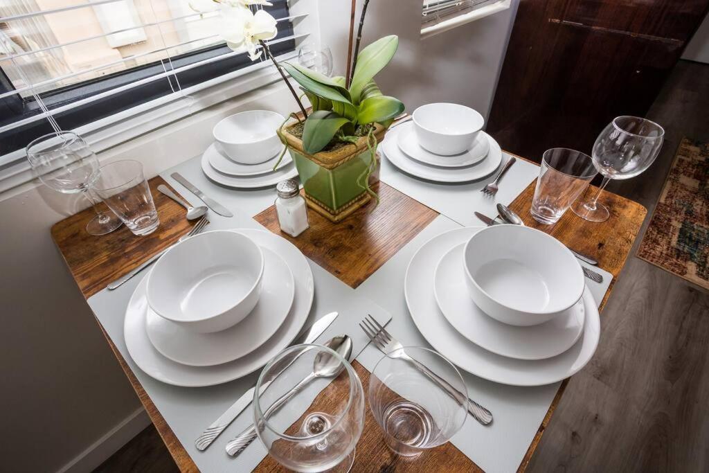 Prime Location - Awesome View -1 Bedroom Apartment 샌디에이고 외부 사진